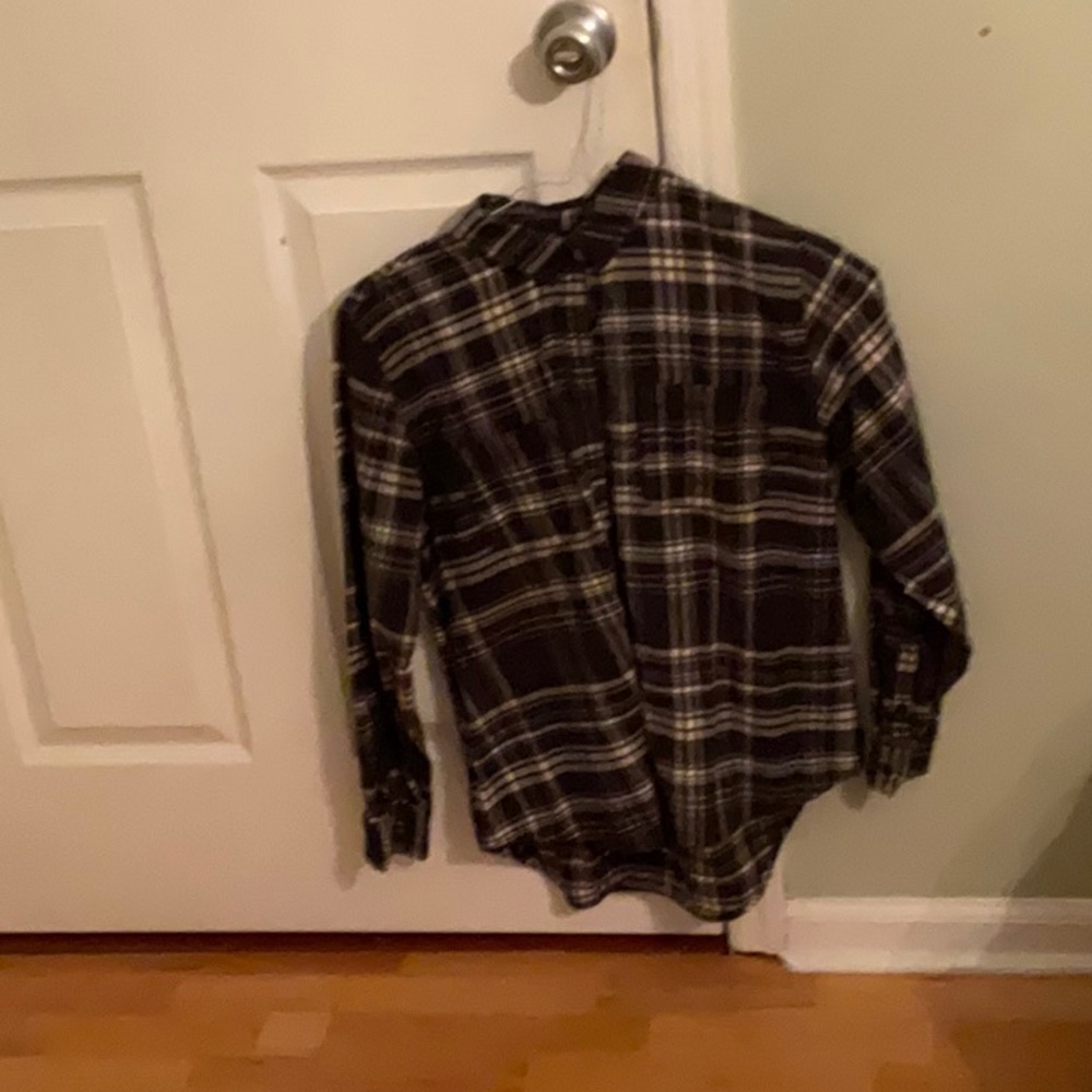 Women Universal Thread S Charcoal Plaid Long Sleeve Button-Down Shirt